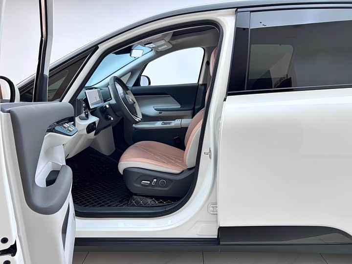 Фото 8 - BAIC Arcfox Kaola