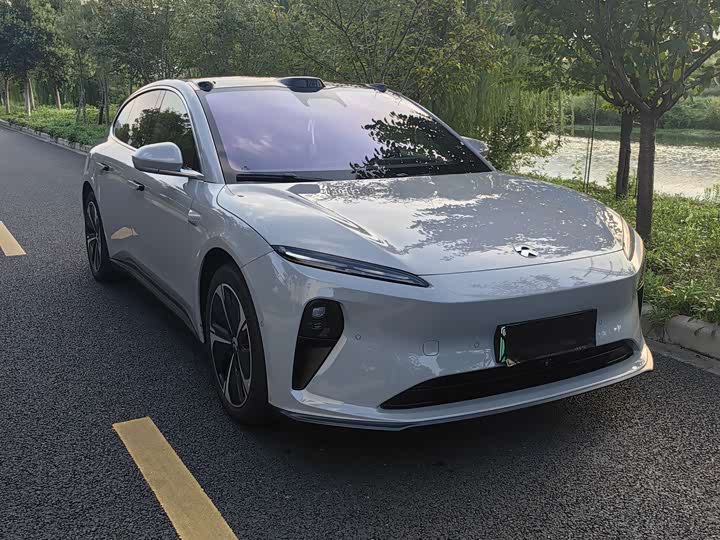 Фото 3 - Nio ET5T