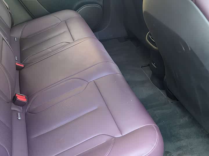 Фото 6 - Nio ET5T