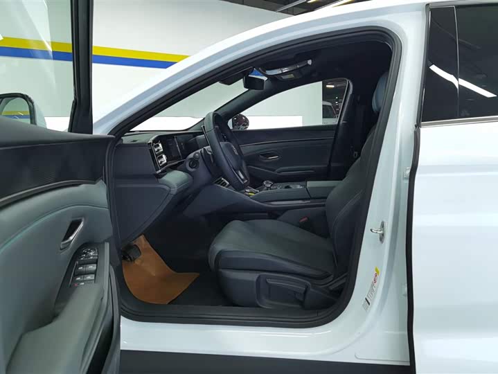 Фото 9 - BYD Qin L