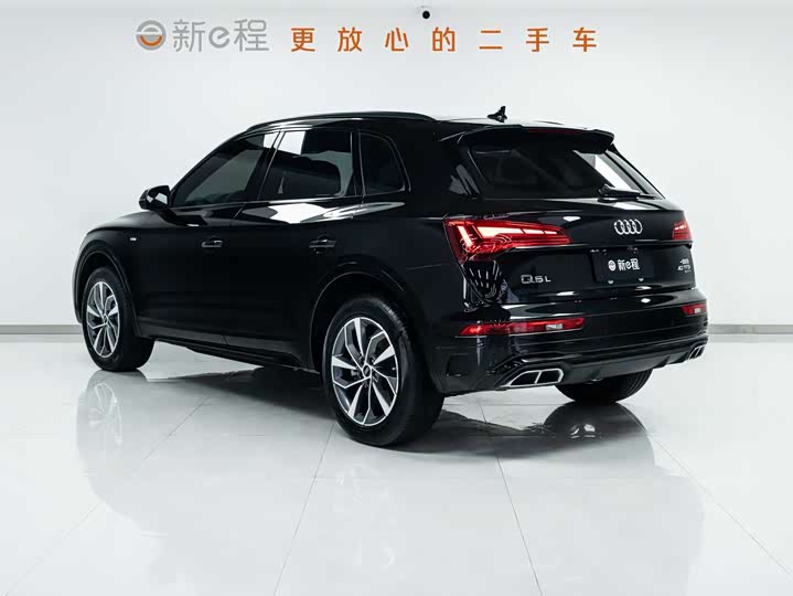 Фото 4 - Audi Q5L