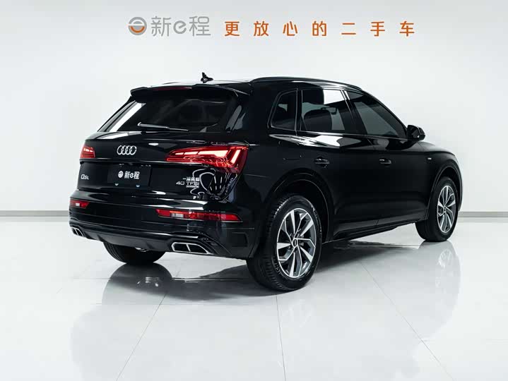 Фото 6 - Audi Q5L