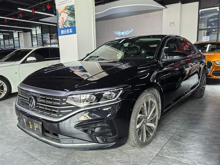 Фото 1 - Volkswagen Passat