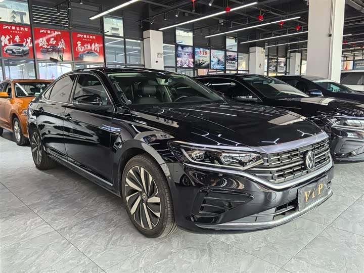 Фото 3 - Volkswagen Passat