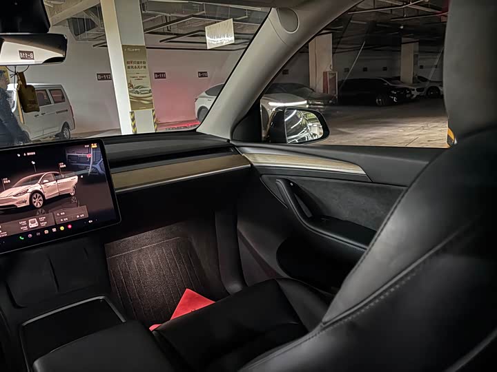 Фото 9 - Tesla Model Y