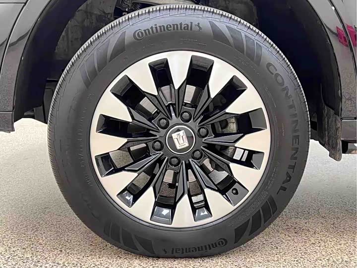 Фото 7 - Tank 500