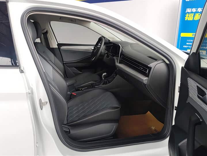 Фото 8 - Volkswagen Sagitar L