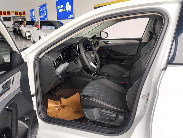 Фото 9 - Volkswagen Sagitar L