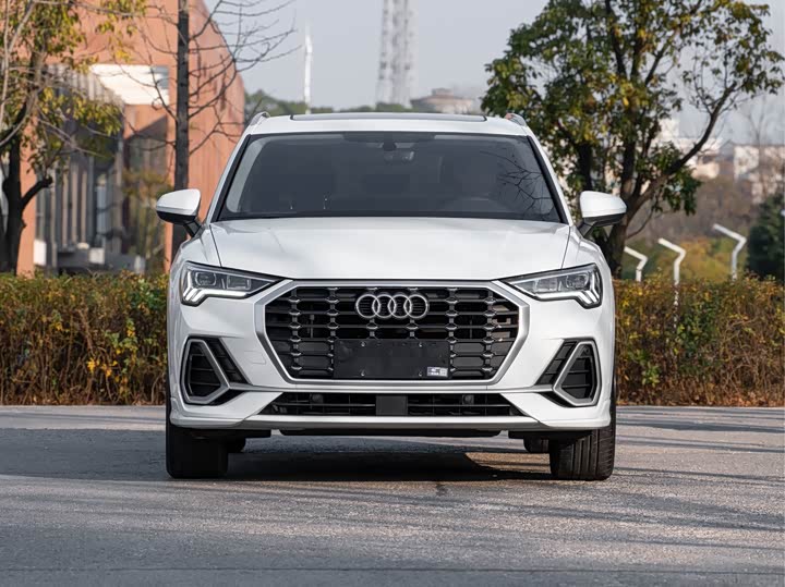 Фото 5 - Audi Q3