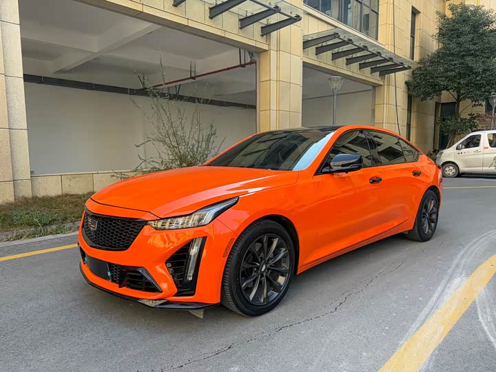 Фото 1 - Cadillac CT5