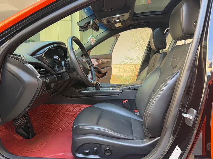 Фото 8 - Cadillac CT5