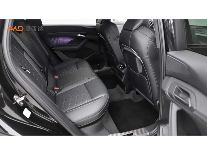 Фото 8 - Audi Q6L e-tron