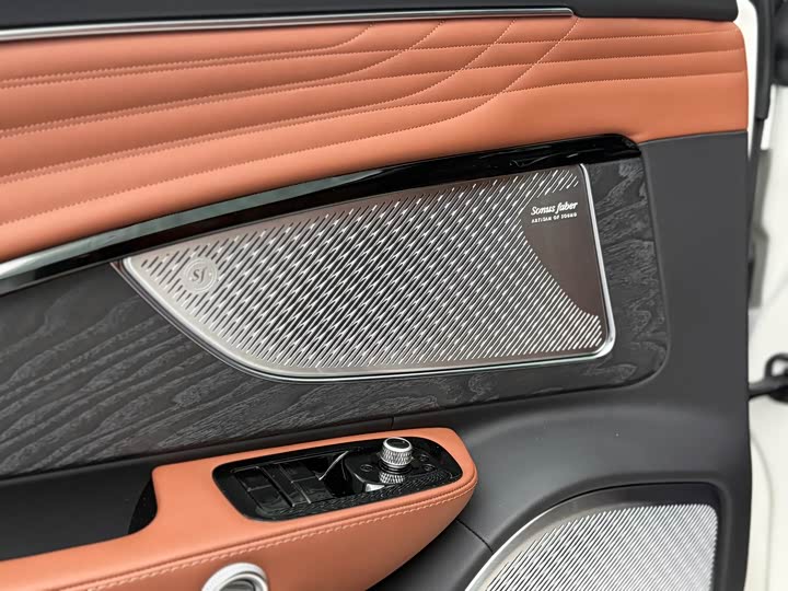 Фото 7 - Maserati GranTurismo