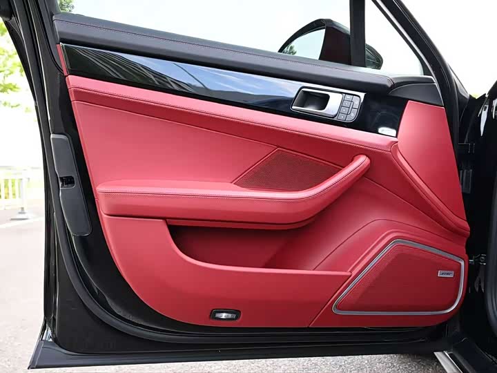 Фото 5 - Porsche Panamera