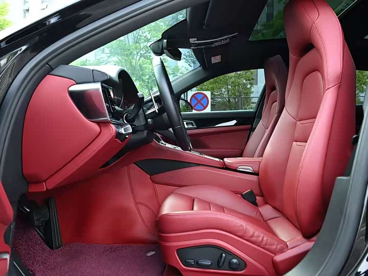 Фото 8 - Porsche Panamera