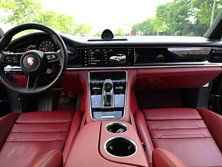 Фото 9 - Porsche Panamera