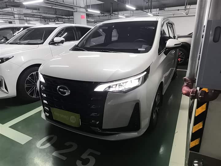 Фото 2 - GAC Trumpchi M6