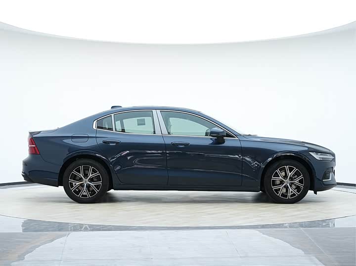 Фото 6 - Volvo S60