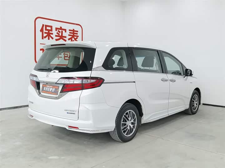 Фото 2 - Honda Odyssey