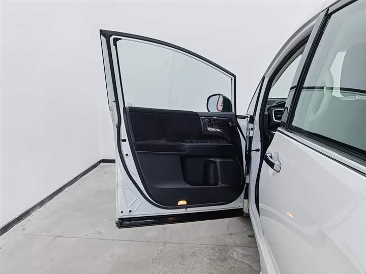 Фото 8 - Honda Odyssey