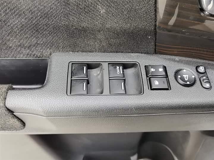 Фото 9 - Honda Odyssey