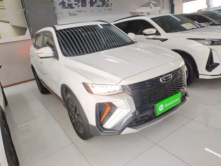 Фото 4 - Geely Atlas