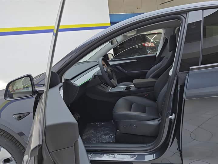 Фото 9 - Tesla Model Y