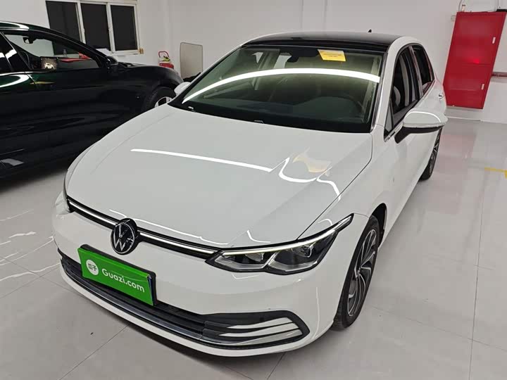 Фото 2 - Volkswagen Golf