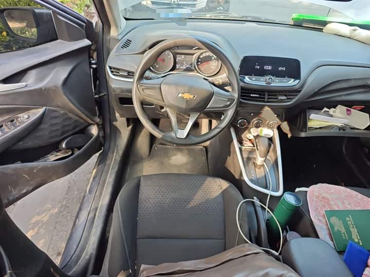 Фото 3 - Chevrolet Onix (Cavalier)