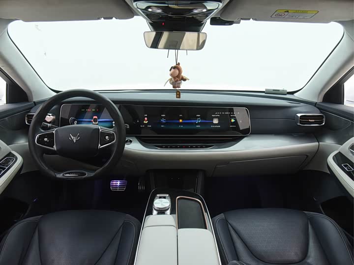 Фото 7 - BAIC Arcfox Alpha S