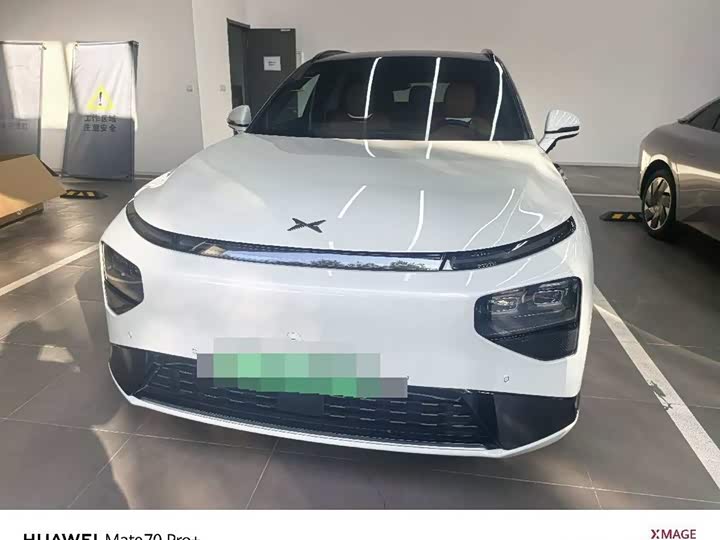 Фото 2 - XPeng G9