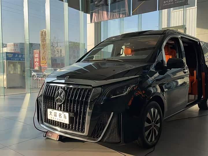 Фото 1 - Mercedes-Benz Vito