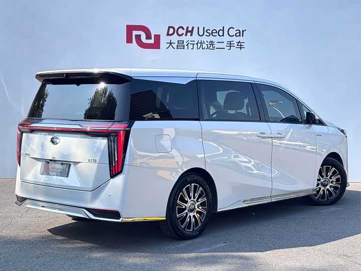 Фото 4 - GAC Trumpchi E9