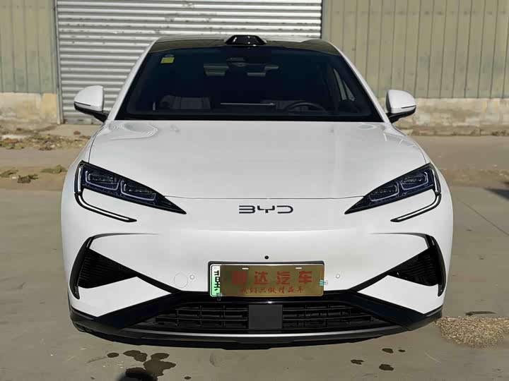 Фото 2 - BYD Sea Lion 07 EV