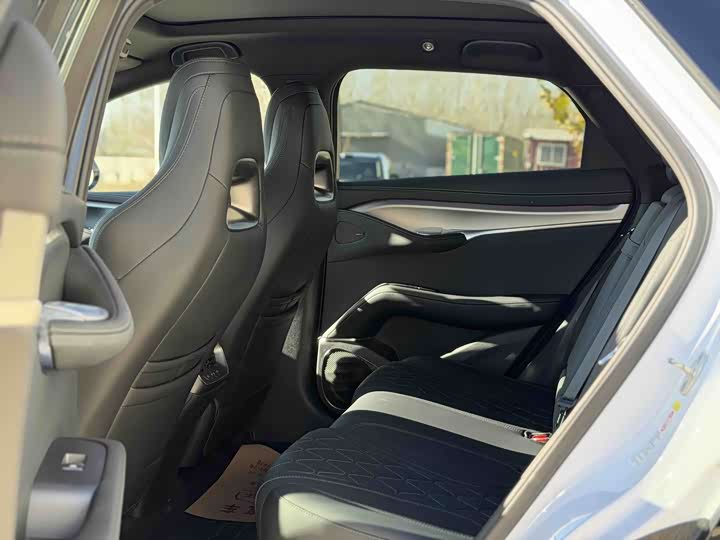 Фото 9 - BYD Sea Lion 07 EV