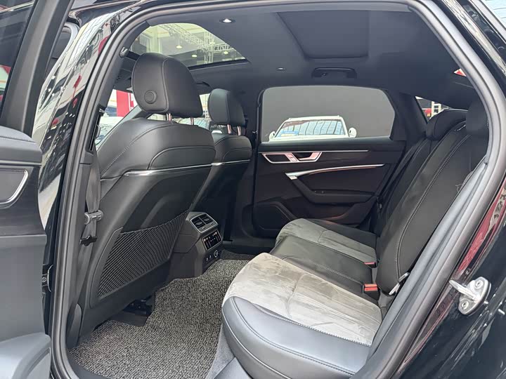 Фото 9 - Audi A6L