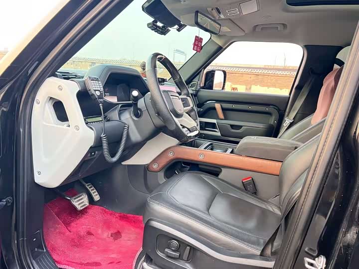 Фото 4 - Land Rover Defender