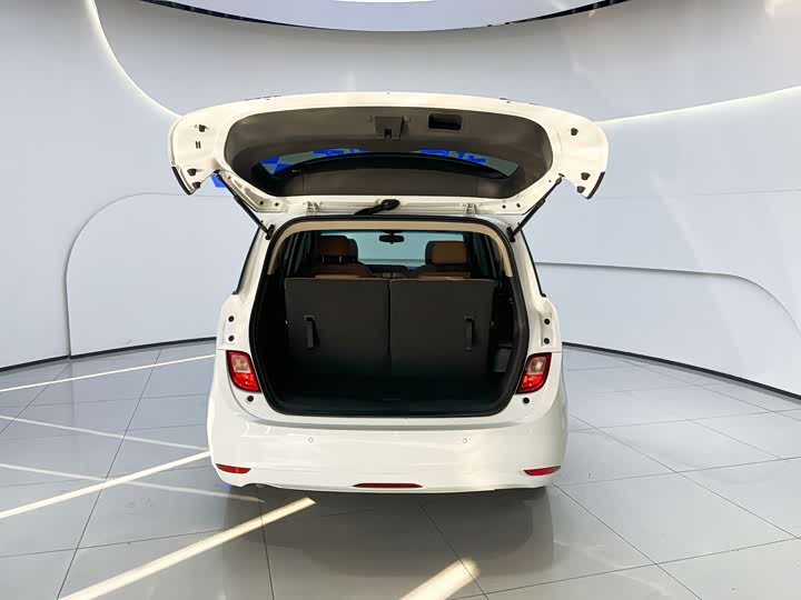 Фото 6 - Buick GL6