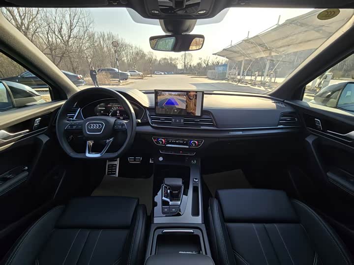 Фото 9 - Audi Q5L