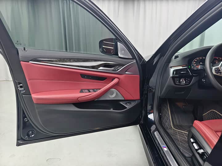 Фото 7 - BMW 5 Series