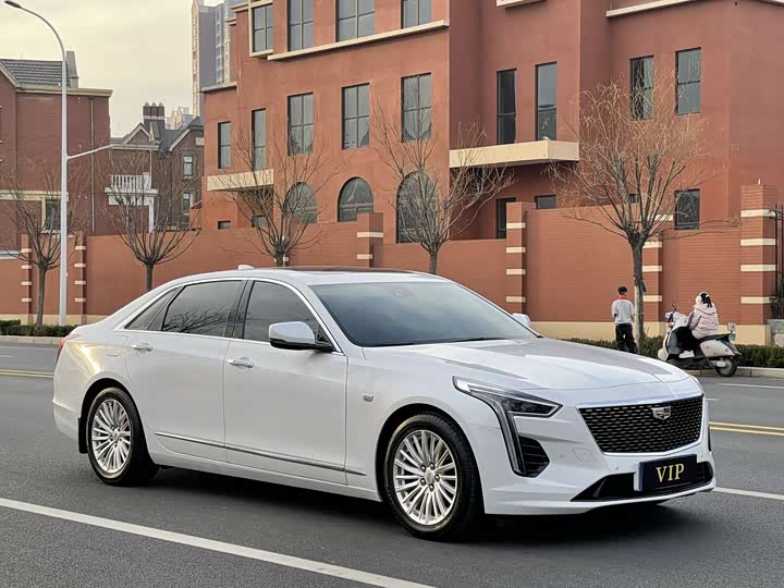 Фото 2 - Cadillac CT6