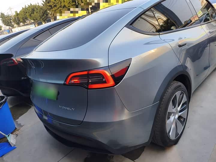 Фото 6 - Tesla Model Y