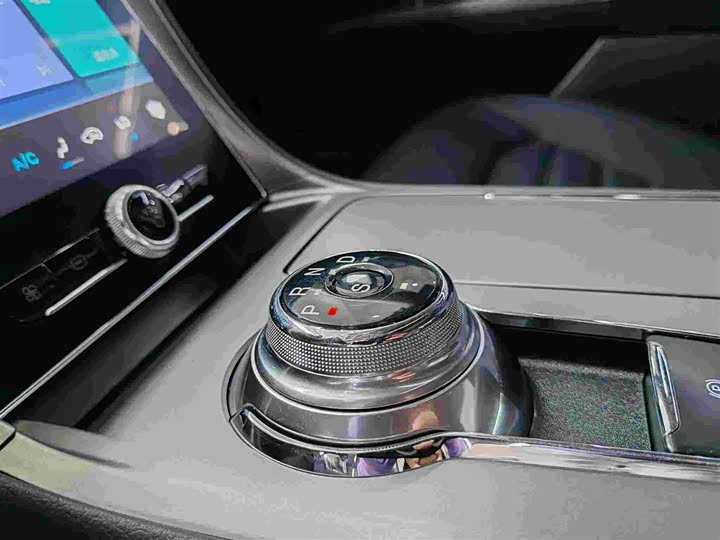 Фото 4 - Ford Mondeo