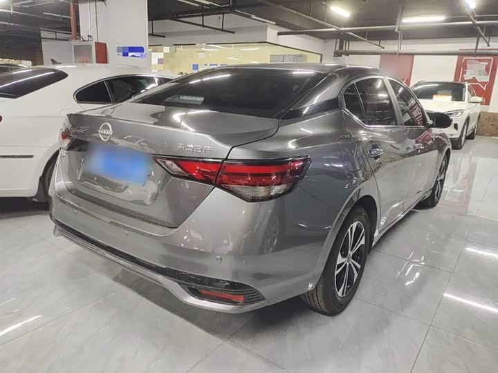 Фото 7 - Nissan Sylphy