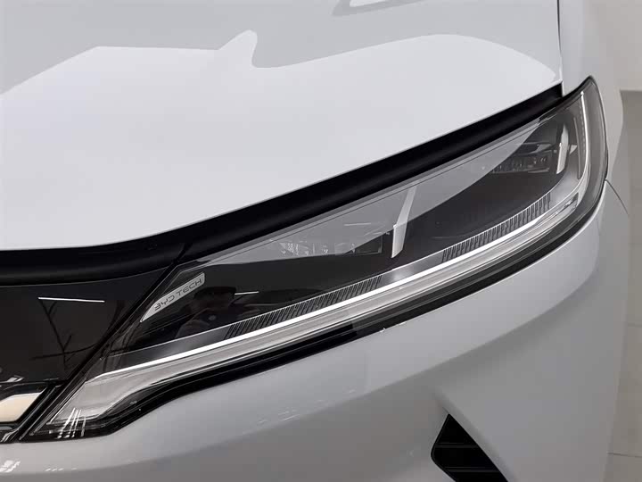 Фото 7 - BYD Yuan Up