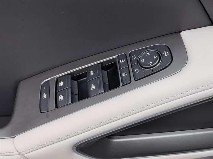 Фото 9 - BYD Yuan Up