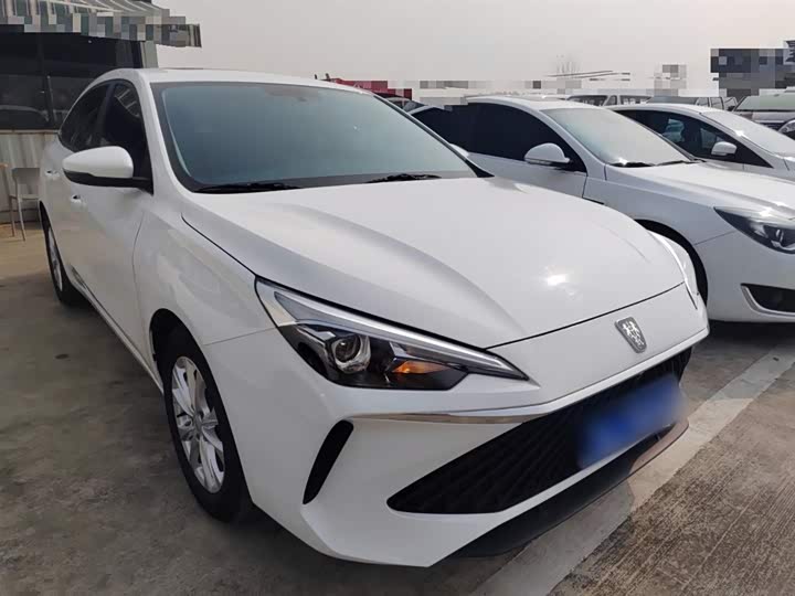 Фото 4 - Roewe i5