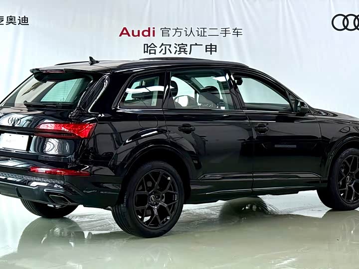 Фото 4 - Audi Q7