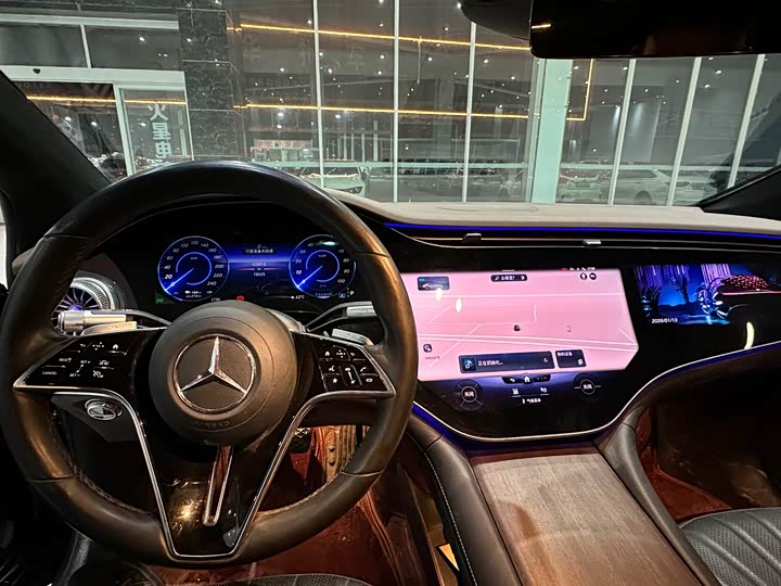 Фото 7 - Mercedes-Benz EQS