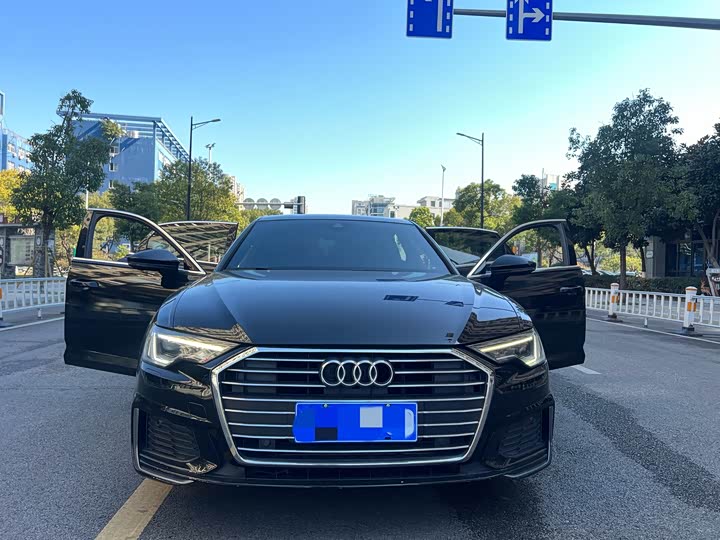 Фото 8 - Audi A6L